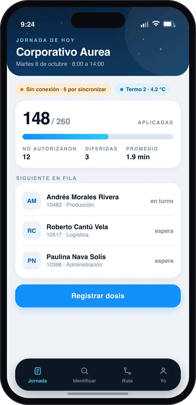 App de la brigada: dosis registrada para Andrés Morales Rivera con folio, lo que quedó hecho automáticamente y aviso de que se sincroniza al recuperar señal.